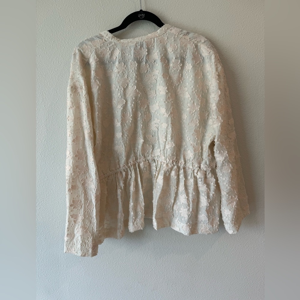 Baum und Pferdgarten ~ size large new with tags, mellow texture tie front - Picture 8 of 11